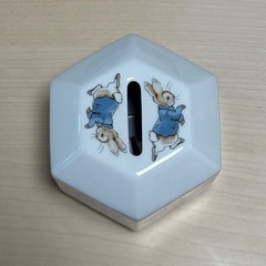 【7月31日まで値下げ中】
WEDGWOOD ウェッジウッド　ピーターラビット　貯金箱の画像