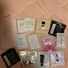 ディオールギフトボックス　デパコス試供品　巾着の画像