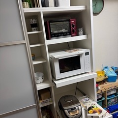 スライド扉食器棚の画像