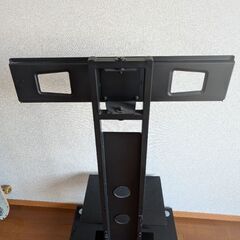 テレビボードの画像