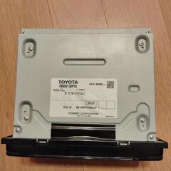 車用トヨタ純正CDラジオデッキの画像