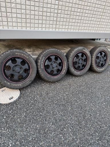 14インチホイールゴツゴツタイヤ