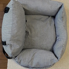 【取引中】犬用 ベッド 車用ベッド　お出かけ　M size
