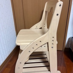 椅子（下段にランドセル