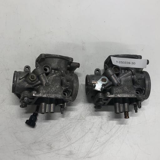 HONDA CBX550F キャブレター2,352B(A)YKオ ホンダ [Y-250228 HONDA CBX550F キャブレター2,352B(A)YKオ ホンダ [Y-250228