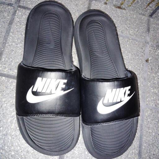 NIKEスリッパ26センチ (さくらんぼ) てだこ浦西の靴《サンダル NIKEスリッパ26センチ (さくらんぼ) てだこ浦西の靴《サンダル