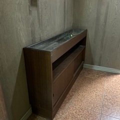 鉢植え置けるパーテーション　棚の画像