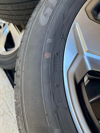 トヨタRAV4純正18インチ◇7J+35 5H114.3◇225/60R18 ((^^)) 湖山 トヨタRAV4純正18インチ◇7J+35 5H114.3◇225/60R18 ((^^)) 湖山