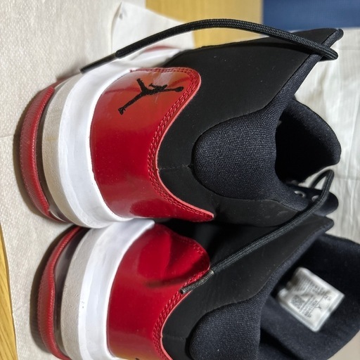 NIKE ジョーダン スニーカー
