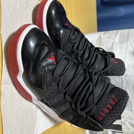 NIKE ジョーダン スニーカー