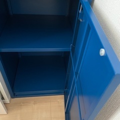 IKEA キャビネット　棚の画像