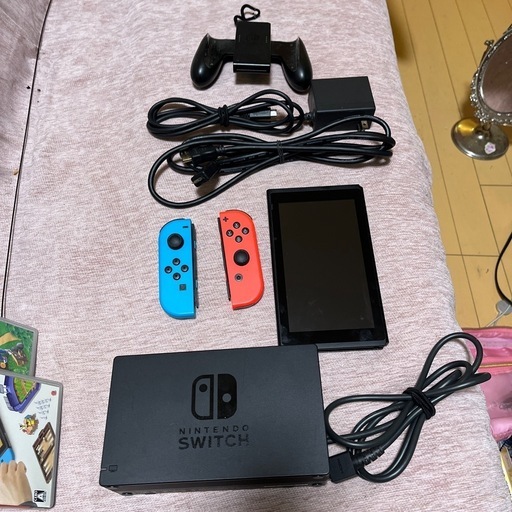 ニンテンドー　switchソフト付　集まれ動物の森 