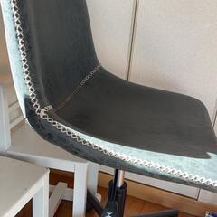 椅子 2つセットです。バラ売り可能です。