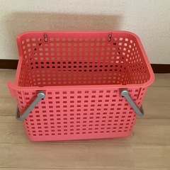 カゴ　洗濯カゴの画像