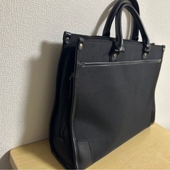 就活　新入社員　カバンの画像