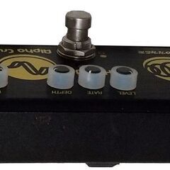 3つのエフェクトを搭載したマルチエフェクターの画像
