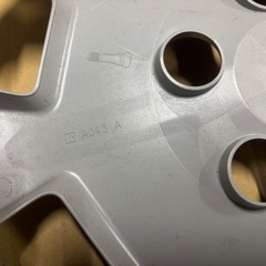 トヨタアイシスZGM10 15インチホイールカバーの画像