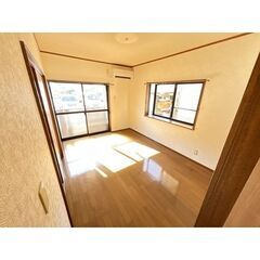  KS🌸初期費用8万円✨敷金ゼロ✨礼金ゼロ✨仲介手数料ゼロ✨フリーレント1か月✨敷地内駐車場一台無料🚙バス・トイレ別🛁南向きのお部屋🌞追い炊き機能有♨ - 賃貸（マンション/一戸建て）