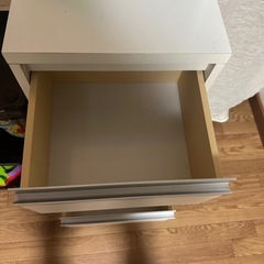 スリム収納棚
の画像