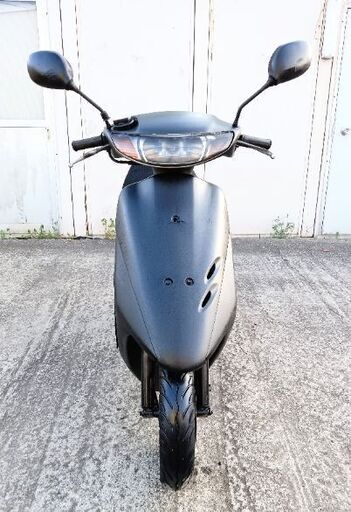 非常に良いエンジン。ホンダDio AF35。非常に速いバイク。シートカバーは新品。フロントディスクブレーキ付き。