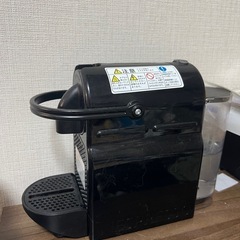 ネスレ カプセル式コーヒーメーカー ＋ おまけ付き（清掃カプセル）の画像