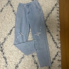 ダメージデニム