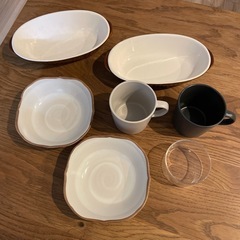 食器7点セットの画像