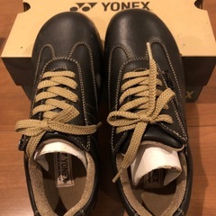 【新品・現金受渡し着払い可能】YONEX POWER CUSHI...
