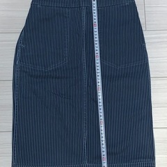 レディースタイト膝丈スカート（リバーシブル）サイズ M〜Ｌ
の画像