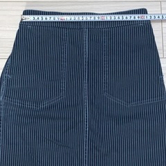 レディースタイト膝丈スカート（リバーシブル）サイズ M〜Ｌ
の画像