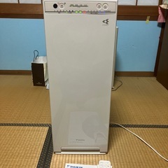 世界の ダイキン　ストリーマ空気清浄機　MCK55VJ-W 