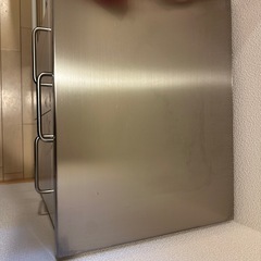 【山善】ダストボックス付きキャスター収納ワゴン（ゴミ箱2個・ステンレストップ）の画像