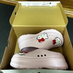 最安値‼️早い者勝ち‼️✨新品・未使用✨26.5cm  adidas Hello Kitty 厚底  クロッグサンダルの画像