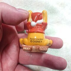ディズニー　 陶器製　飾り物　プーさん、ピグレット　Sweet Gardenの画像