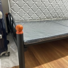 【取引先確定】シングルベッド マットレス付きの画像