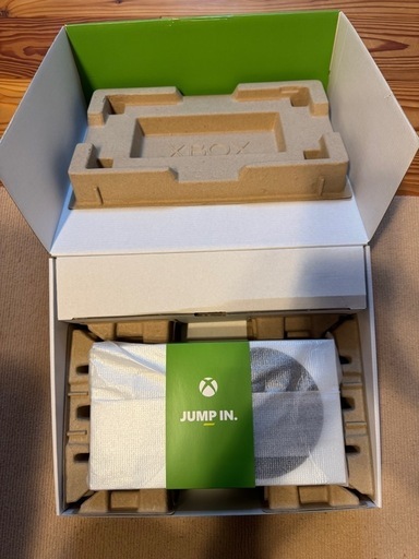 Xbox Series S 512GB 本体とコントローラー