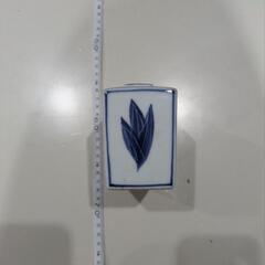 陶芸　平安東寿造　染付　魚絵　角瓶　花瓶　フラワ－ベ－ス　置物の画像