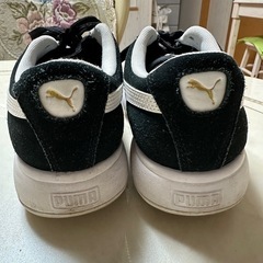25.5プーマ スウェード マユの画像