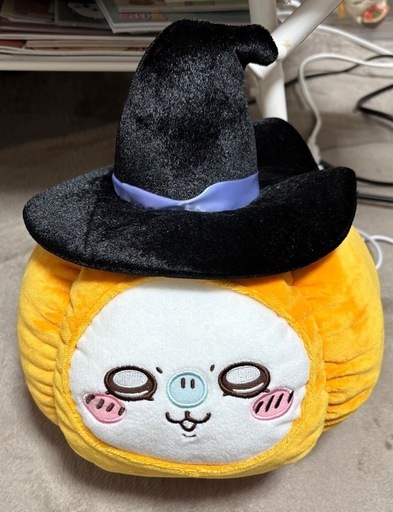 ちいかわ　モモンガ　かぼちゃ　ハロウィン　BIGぬいぐるみ ちいかわ かぼちゃbigぬいぐるみ モモンガ ハロウィン - メルカリ
