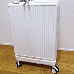 スーツケース 前開き　キャリーケース 収納ポケット カップホルダー　ホワイト　M ほぼ未使用】スーツケース 白 M キャリーケース 静音 多機能 前