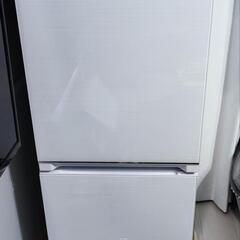 Hisense 冷蔵庫ホワイト HR-G13B-W［右開きタイプ...