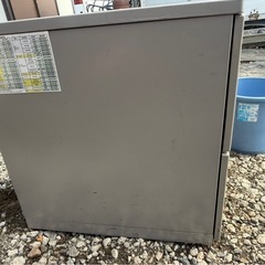 鍵付きキャビネット②の画像