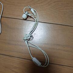 片耳 白 イヤホン