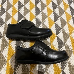 フォーマルスニーカーの画像