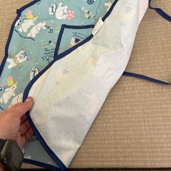 美品　幼児用　エプロン　しろくまの画像