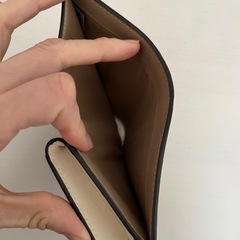 お支払いは、現金かPayPay払いでお願い致します。 お釣りがないようにご準備頂けると助かります。 coach 財布　二つ折りの画像