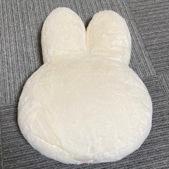 Dick Brunaコラボ ★ ミッフィー　フワフカクッション　大人気の画像