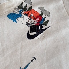 NIKE 子供　半袖Tシャツの画像