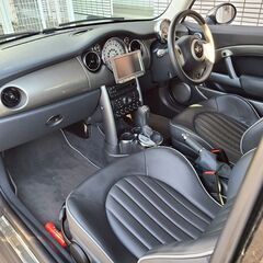 ＢＭＷミニパークレーン（特別仕様車）　H18　車検7/12　走行51000ｋ　社外ＨＤＤナビ　ＥＴＣ　キセノン　黒革シート　16ＡＷ　社外マフラーの画像