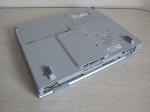 Fujitsu FMV-BIBLO NB50 ノートパソコン　(a354)